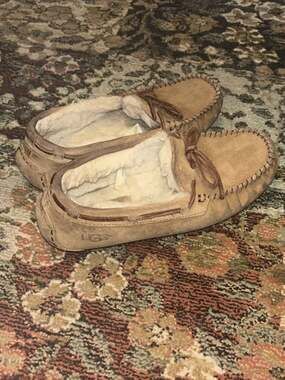 UGG Dakota Women's Slipper Chestnut Brown Leather Tie Size 6